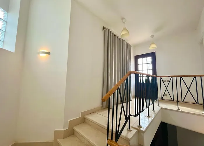 Private Pool 6 Bedroom In Einbay Nexthotel Айн-Сохна